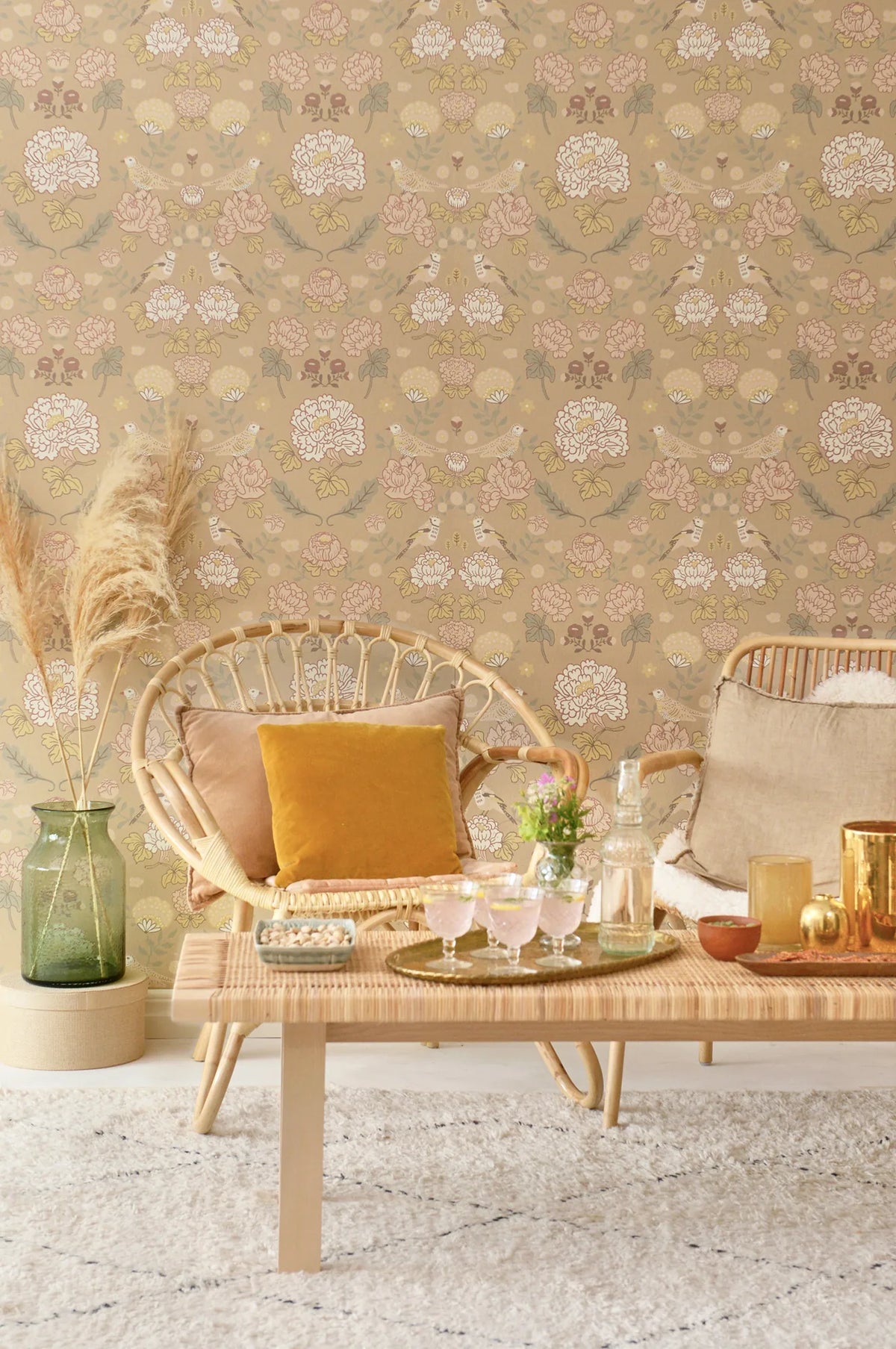 Majvillan June honey beige behang sfeerbeeld kinderkamer detail