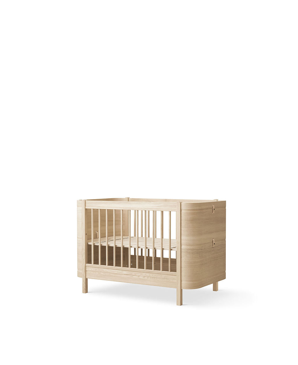 Wood Mini+ Cot Bed Incl. Junior Kit Oak