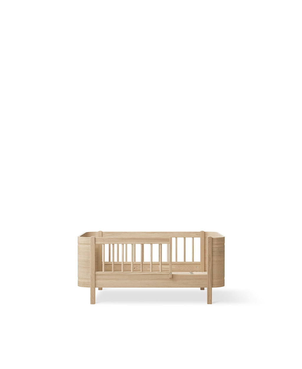 Wood Mini+ Cot Bed Incl. Junior Kit Oak