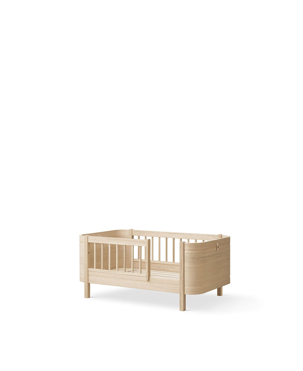 Wood Mini+ Cot Bed Incl. Junior Kit Oak